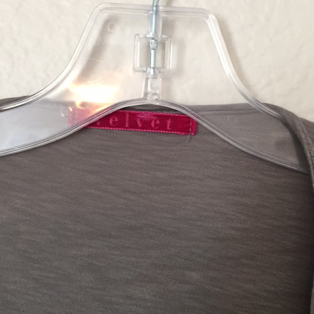 Velvet Cardigan - Picture 2 of 3